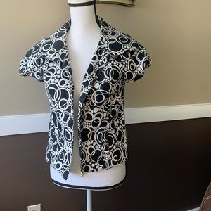 Cropped short sleeve jacket